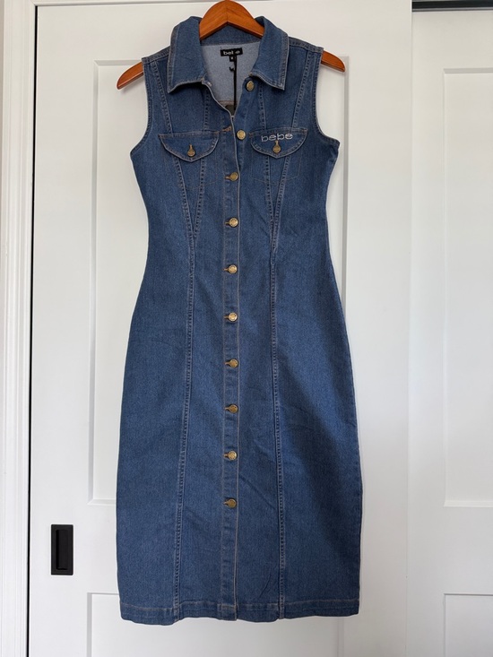 bebe Dresses & Skirts - bebe Sleeveless Dark Blue Denim Button-Front Midi Dress